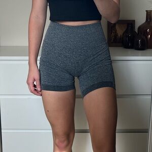 SPANDEX WORKOUT SHORTS (size: women’s small)
